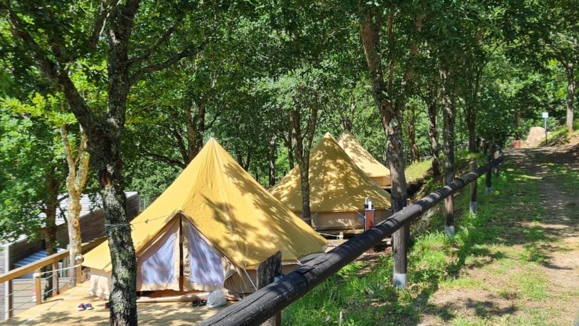 فندق Glamping Aventura Atalaia Cotobade المظهر الخارجي الصورة